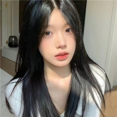 照片的她